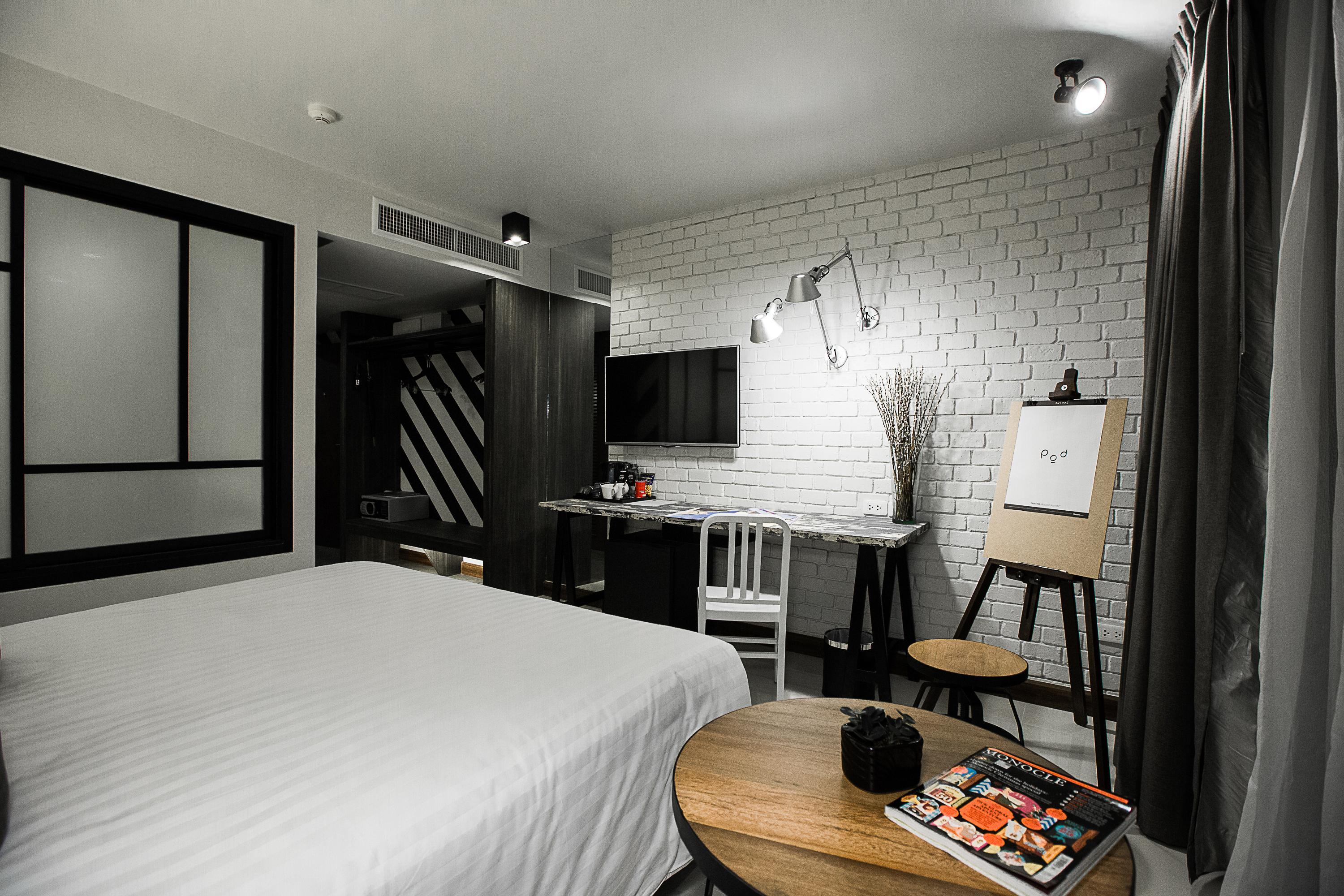 Art Mai Gallery Nimman Hotel Чиангмай Экстерьер фото A room at the hotel