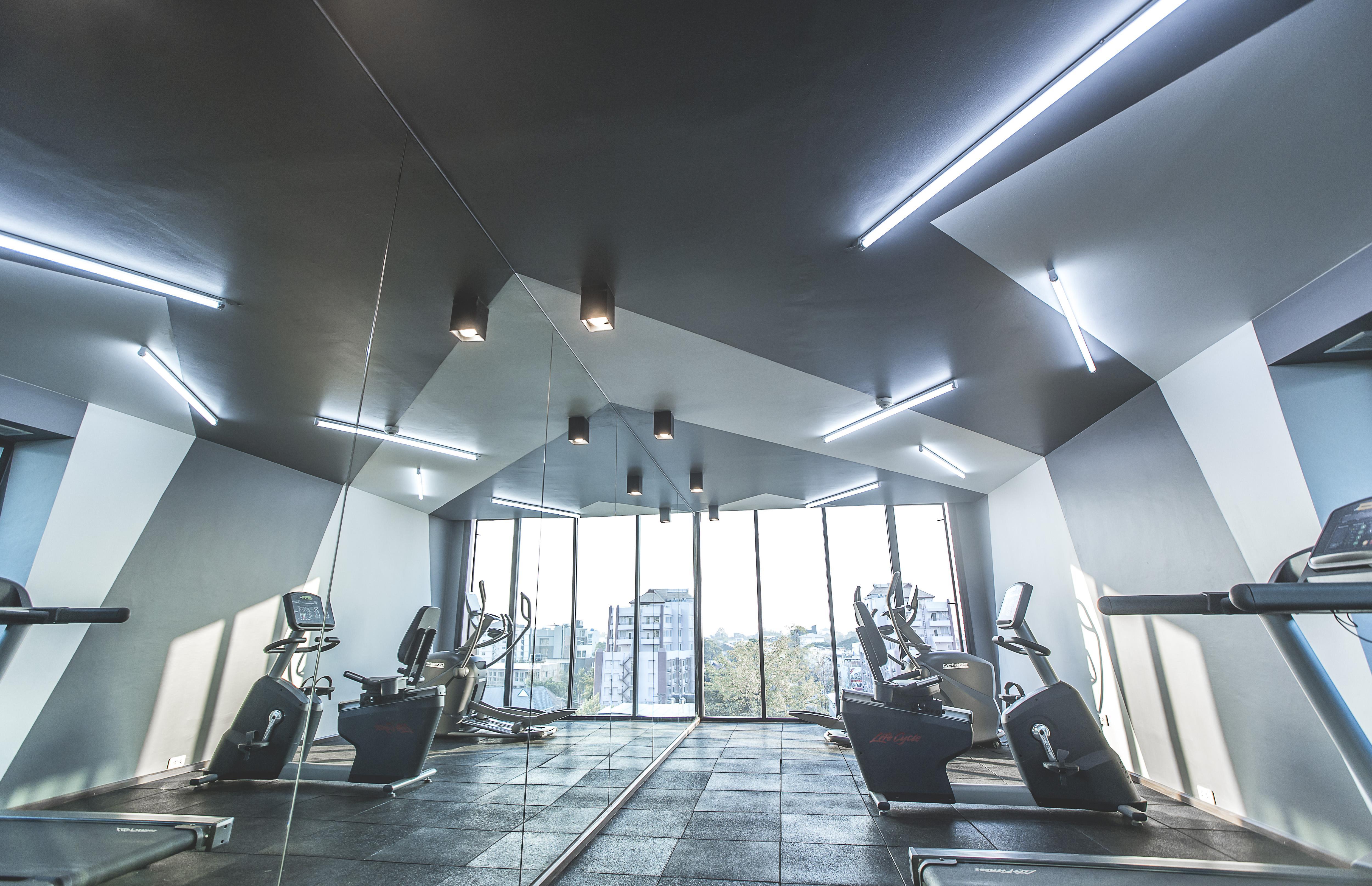 Art Mai Gallery Nimman Hotel Чиангмай Экстерьер фото The gym