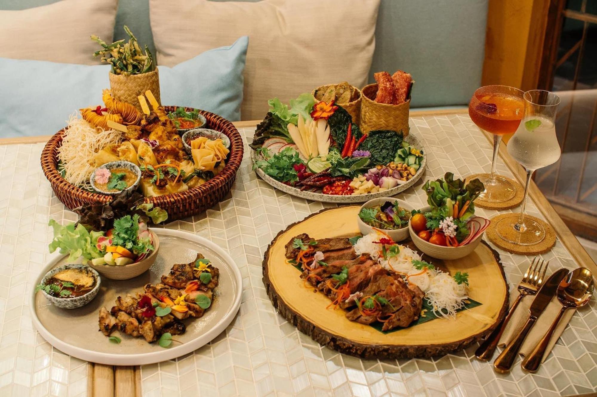 Art Mai Gallery Nimman Hotel Чиангмай Экстерьер фото A selection of Thai tapas